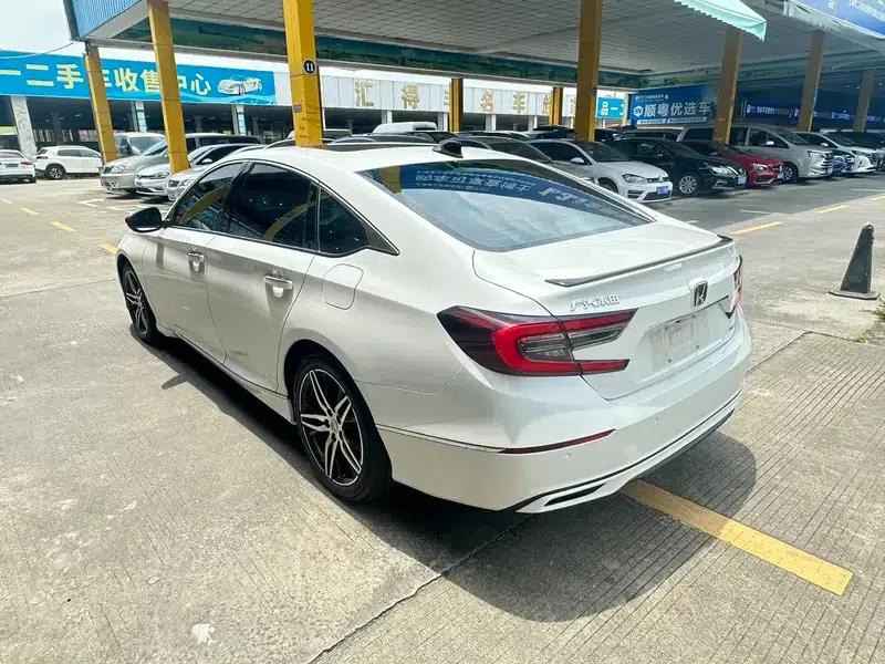 2022 Honda Accord Hybrid 2.0L Phantom Night Edition — миниатюра 5