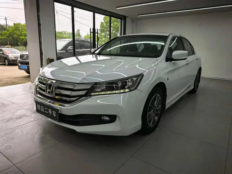 2015 Honda Accord 2.0L LX Comfort Edition — миниатюра 1