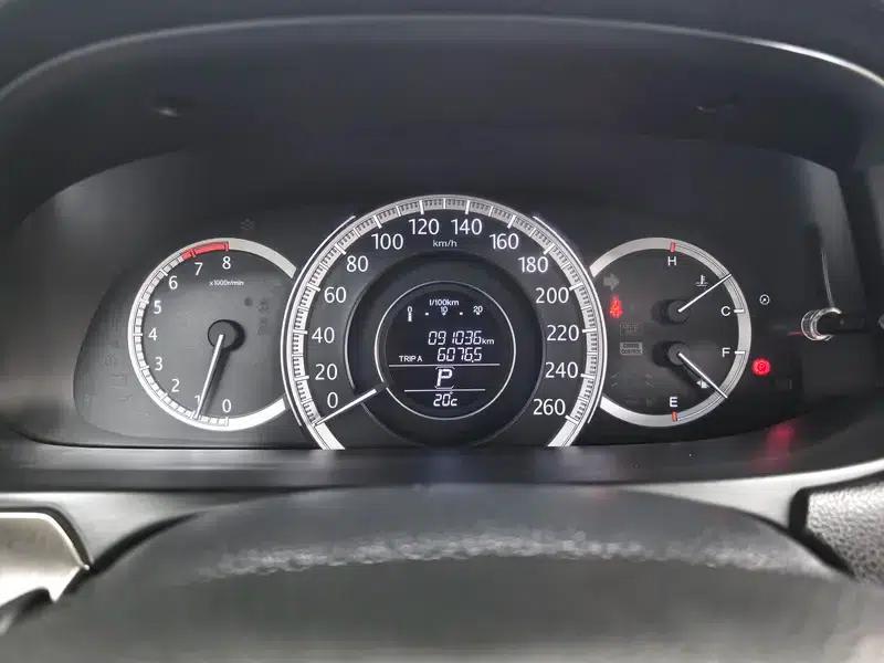 2015 Honda Accord 2.0L LX Comfort Edition — миниатюра 12