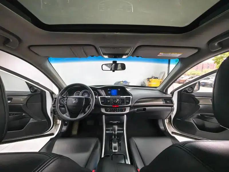 2015 Honda Accord 2.0L LX Comfort Edition — миниатюра 13