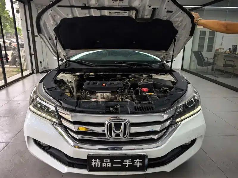 2015 Honda Accord 2.0L LX Comfort Edition — миниатюра 8