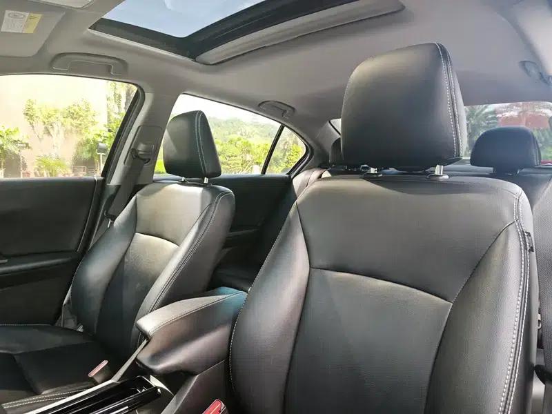 2016 Honda Accord 2.0L Comfort Edition — миниатюра 15