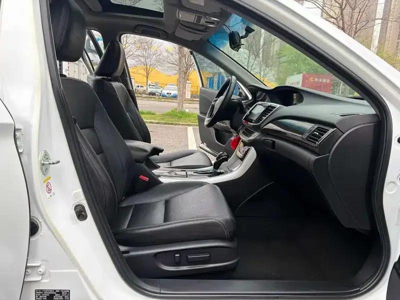 2014 Honda Accord 2.4L EX Luxury Edition — миниатюра 8
