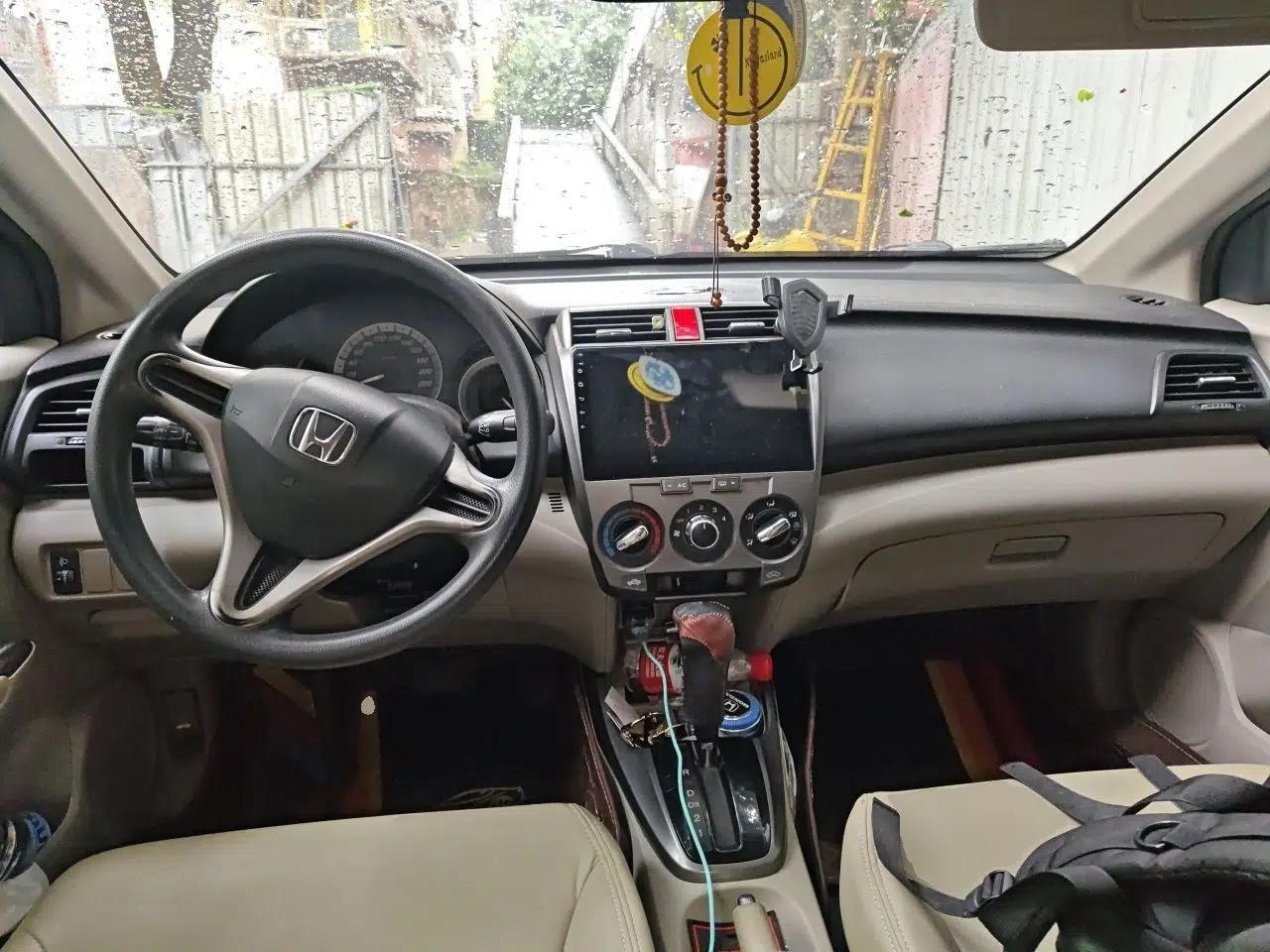 Honda City Classic 2012 1.5L Automatic Elite Edition — миниатюра 9