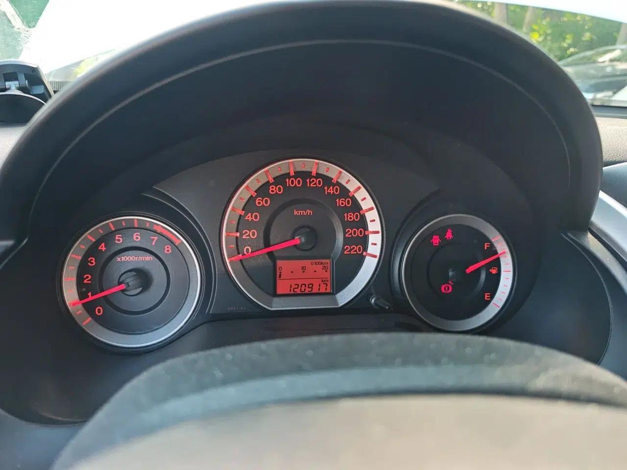 Honda City Classic 2008 1.5L manual Elite Edition — миниатюра 11