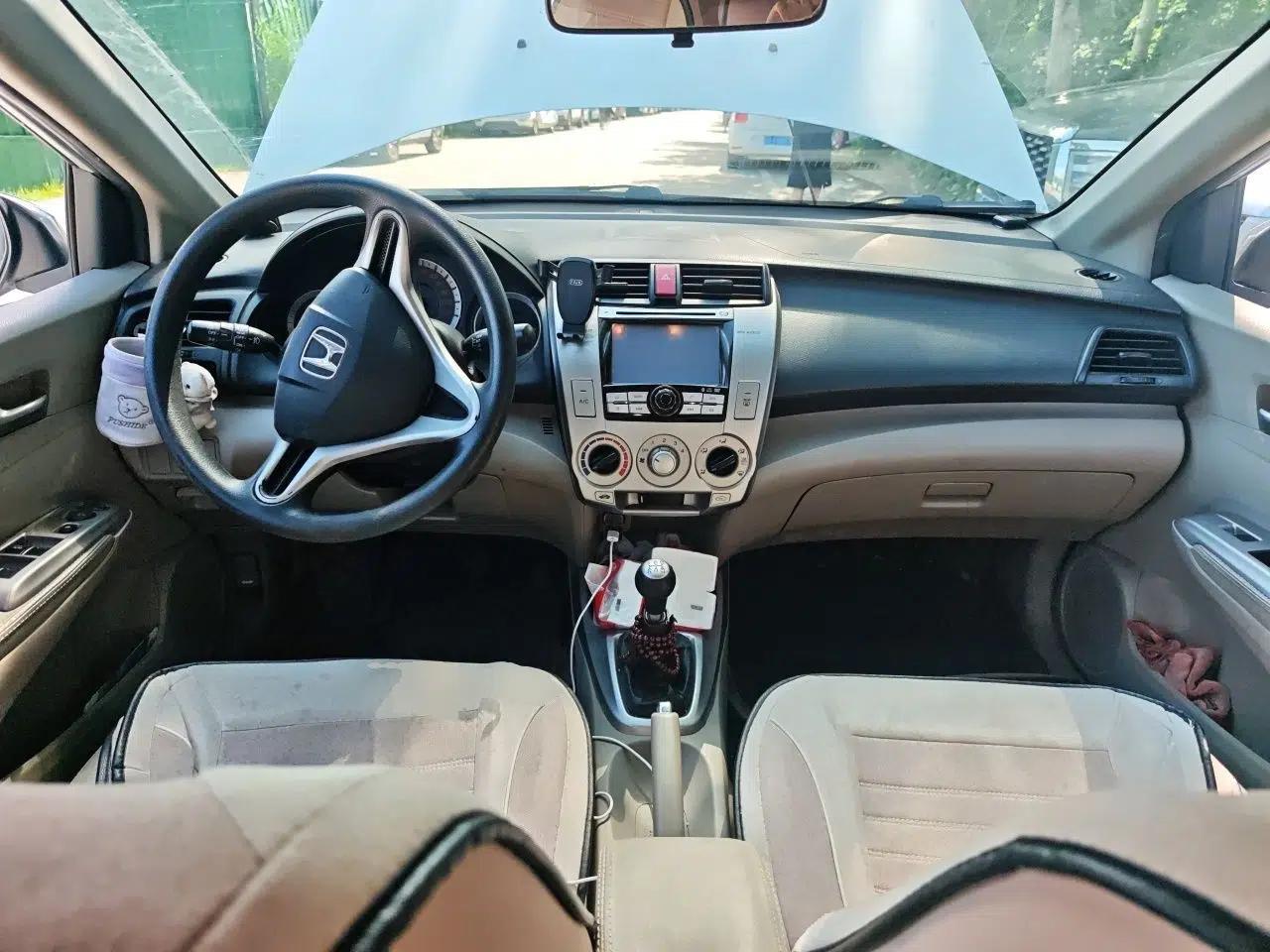 Honda City Classic 2008 1.5L manual Elite Edition — миниатюра 9