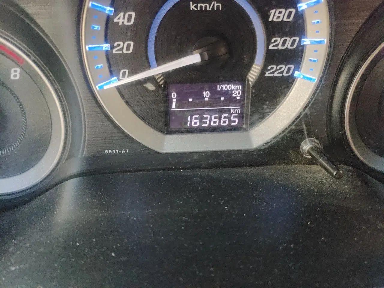 Honda City Classic 2008 1.5L manual comfort version — миниатюра 12
