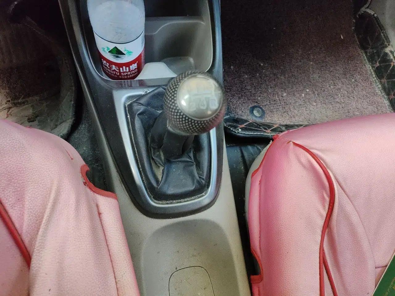Honda City Classic 2008 1.5L manual comfort version — миниатюра 14