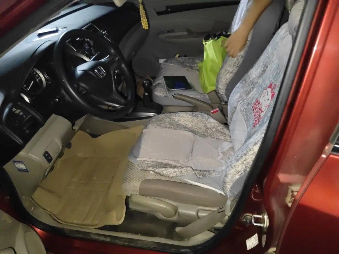 Honda City Classic 2012 1.5L manual Comfort version — миниатюра 15