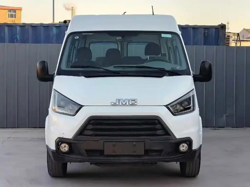 Teshun 2021 2.8T Space King Standard Short Wheelbase Mid-High Roof 6-Seater Diesel National VI JX493 — миниатюра 2