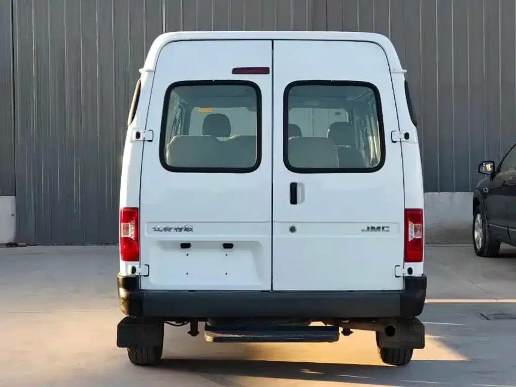 Teshun 2021 2.8T Space King Standard Short Wheelbase Mid-High Roof 6-Seater Diesel National VI JX493 — миниатюра 6