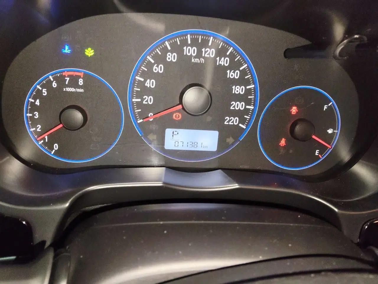 Honda City 2015 1.5L CVT Luxury Edition — миниатюра 11