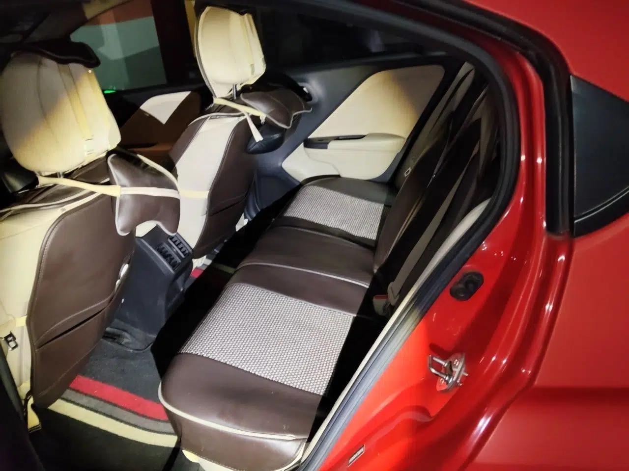 Honda City 2015 1.5L CVT Luxury Edition — миниатюра 17