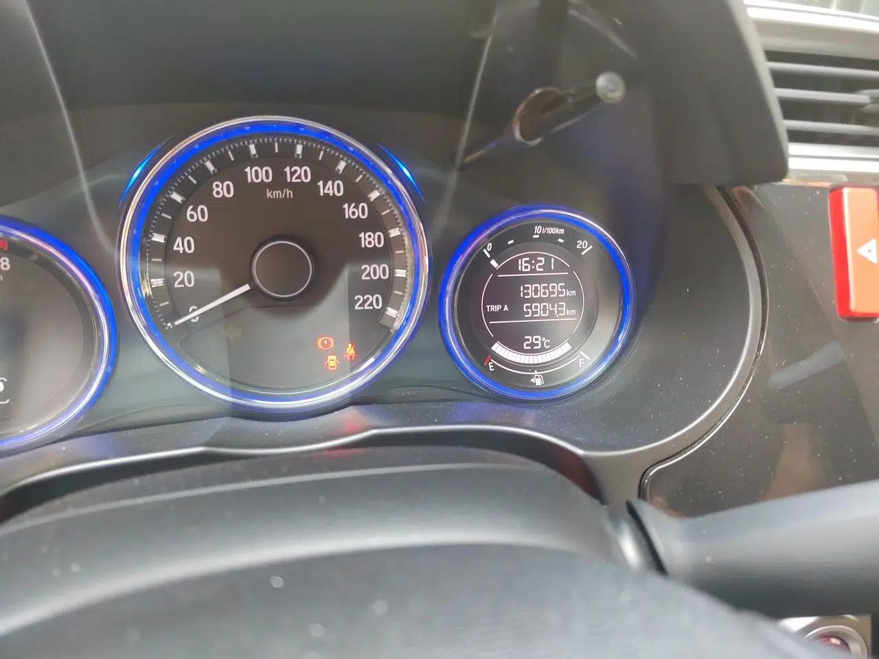 Honda City 2017 1.5L CVT Elite Edition — миниатюра 12