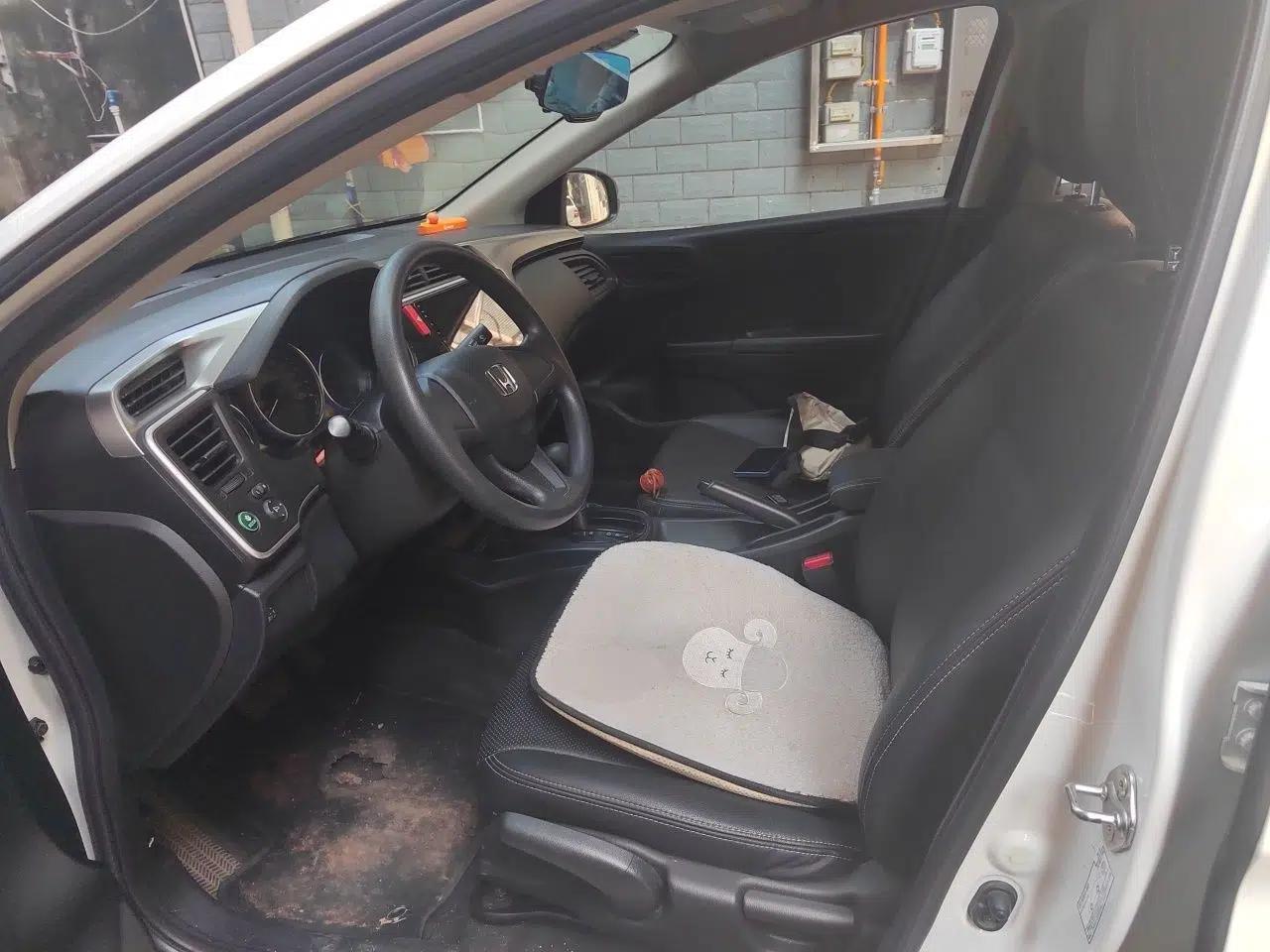 Honda City 2017 1.5L CVT Elite Edition — миниатюра 15