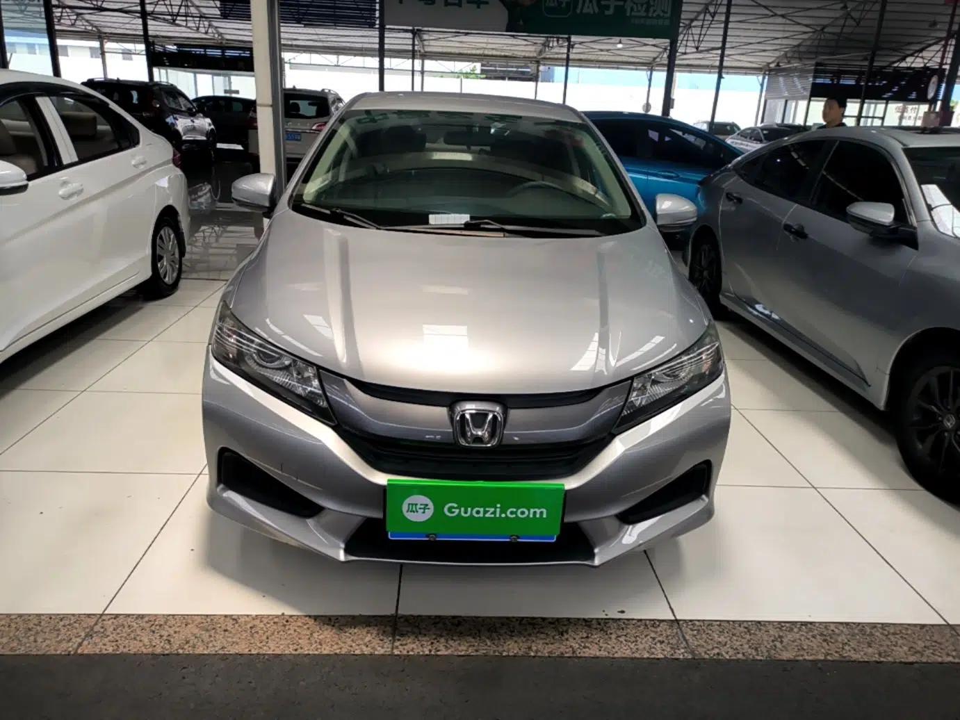 Honda City 2017 1.5L CVT Elite Edition — миниатюра 2