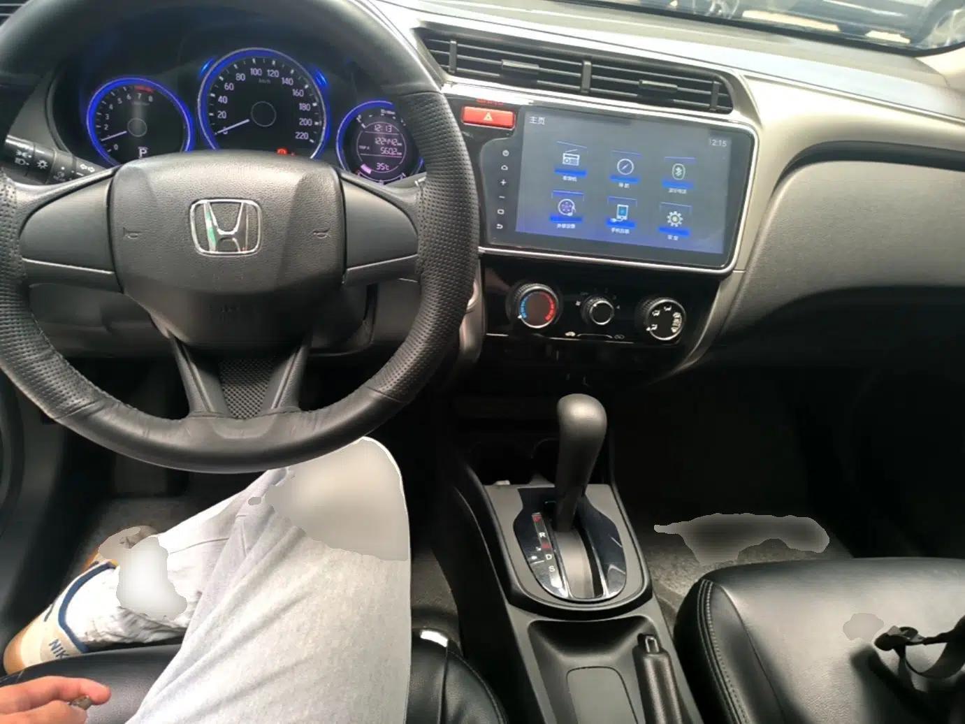 Honda City 2017 1.5L CVT Elite Edition — миниатюра 12