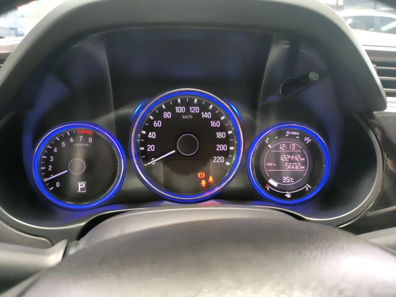 Honda City 2017 1.5L CVT Elite Edition — миниатюра 14