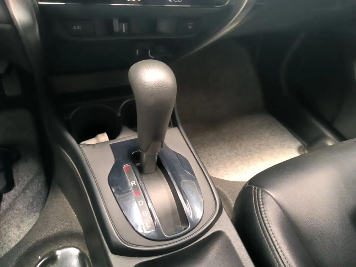 Honda City 2017 1.5L CVT Elite Edition — миниатюра 16