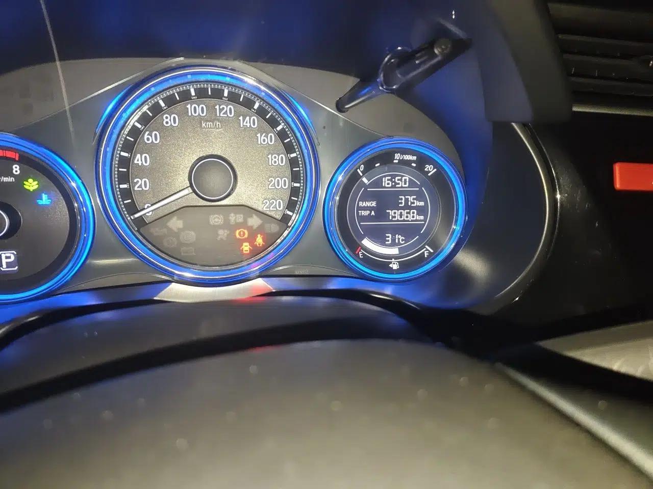 Honda City 2017 1.5L CVT Elite Edition — миниатюра 12
