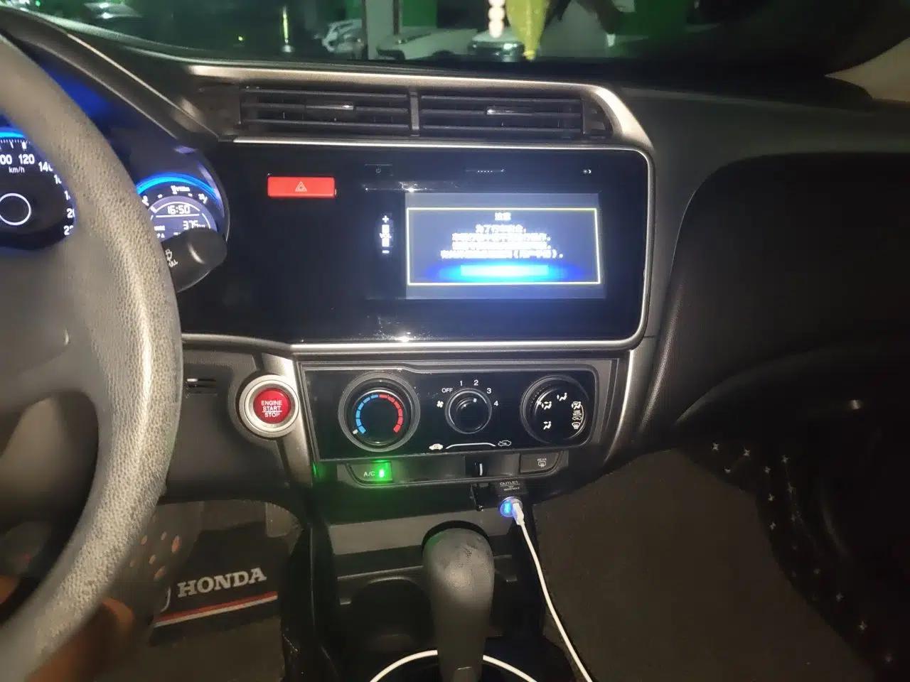 Honda City 2017 1.5L CVT Elite Edition — миниатюра 13
