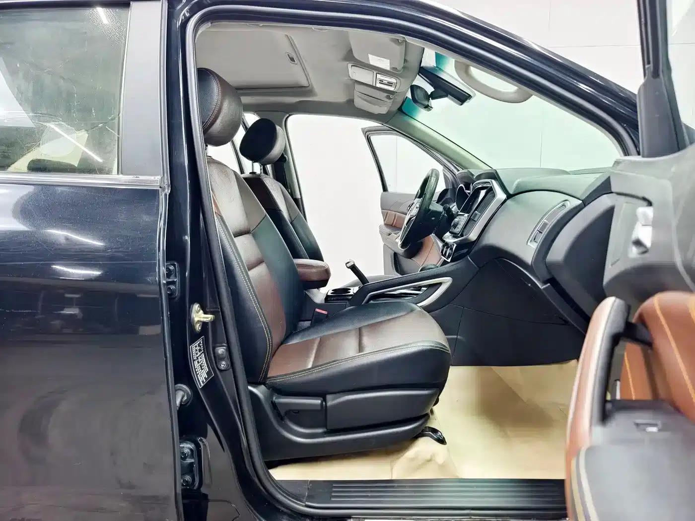 Yusheng S350 2016 2.0T Automatic 2WD Gasoline Luxury Sunroof Edition 5-Seater — миниатюра 14