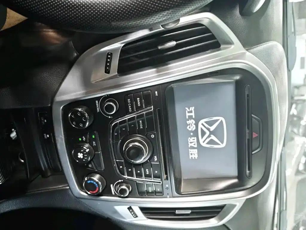 Yusheng S350 2013 2.4T Automatic 2WD Diesel Super Luxury 5-Seater — миниатюра 11