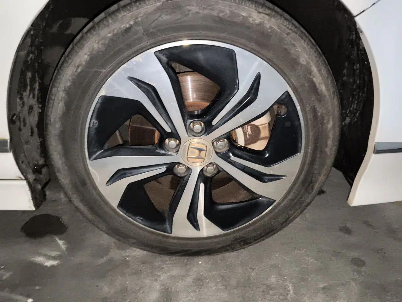 Honda Spirior 2017 2.4L Luxury Edition — миниатюра 8