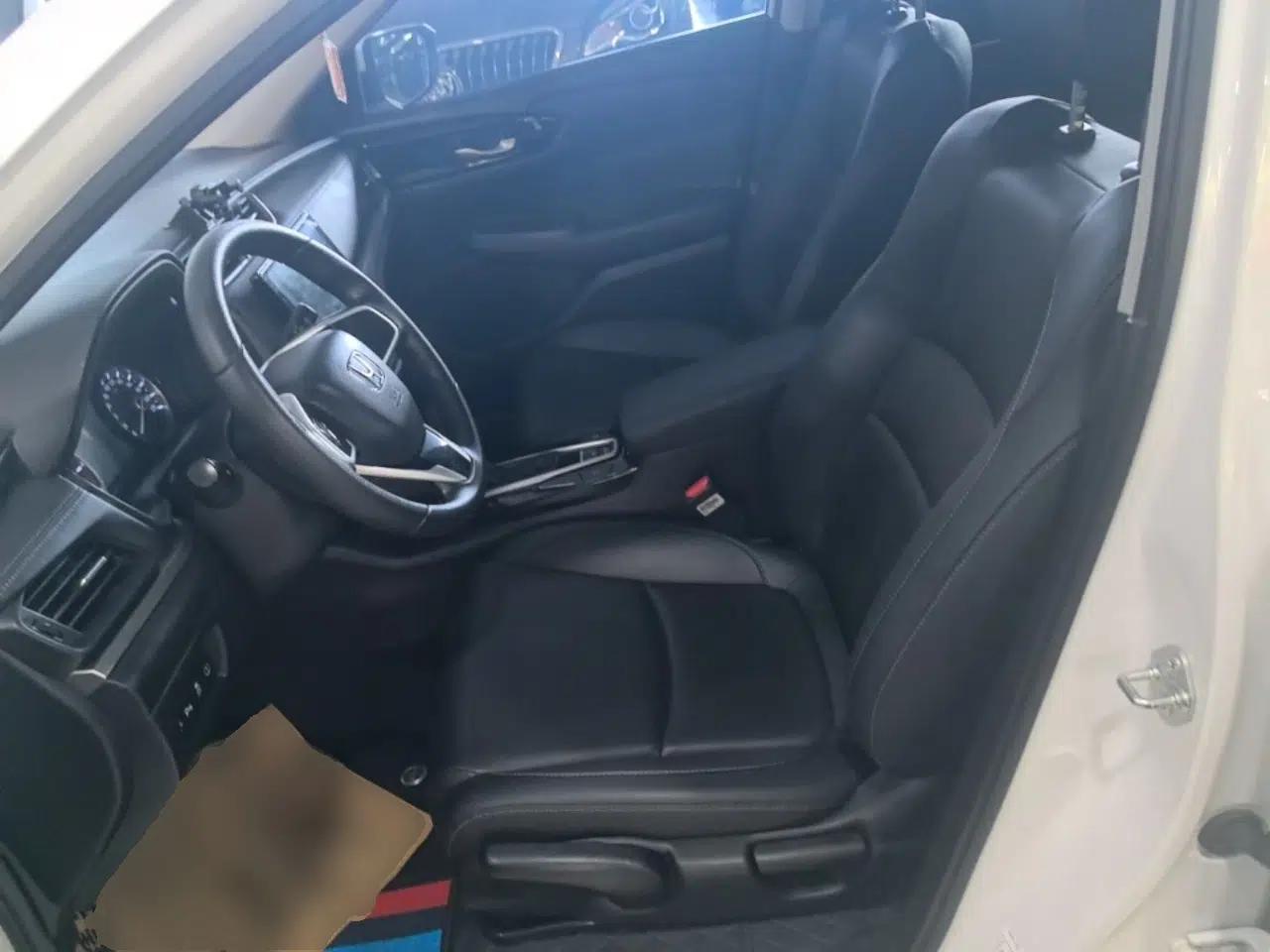 Honda Envix 2019 180TURBO CVT Enjoyment Edition China VI — миниатюра 17