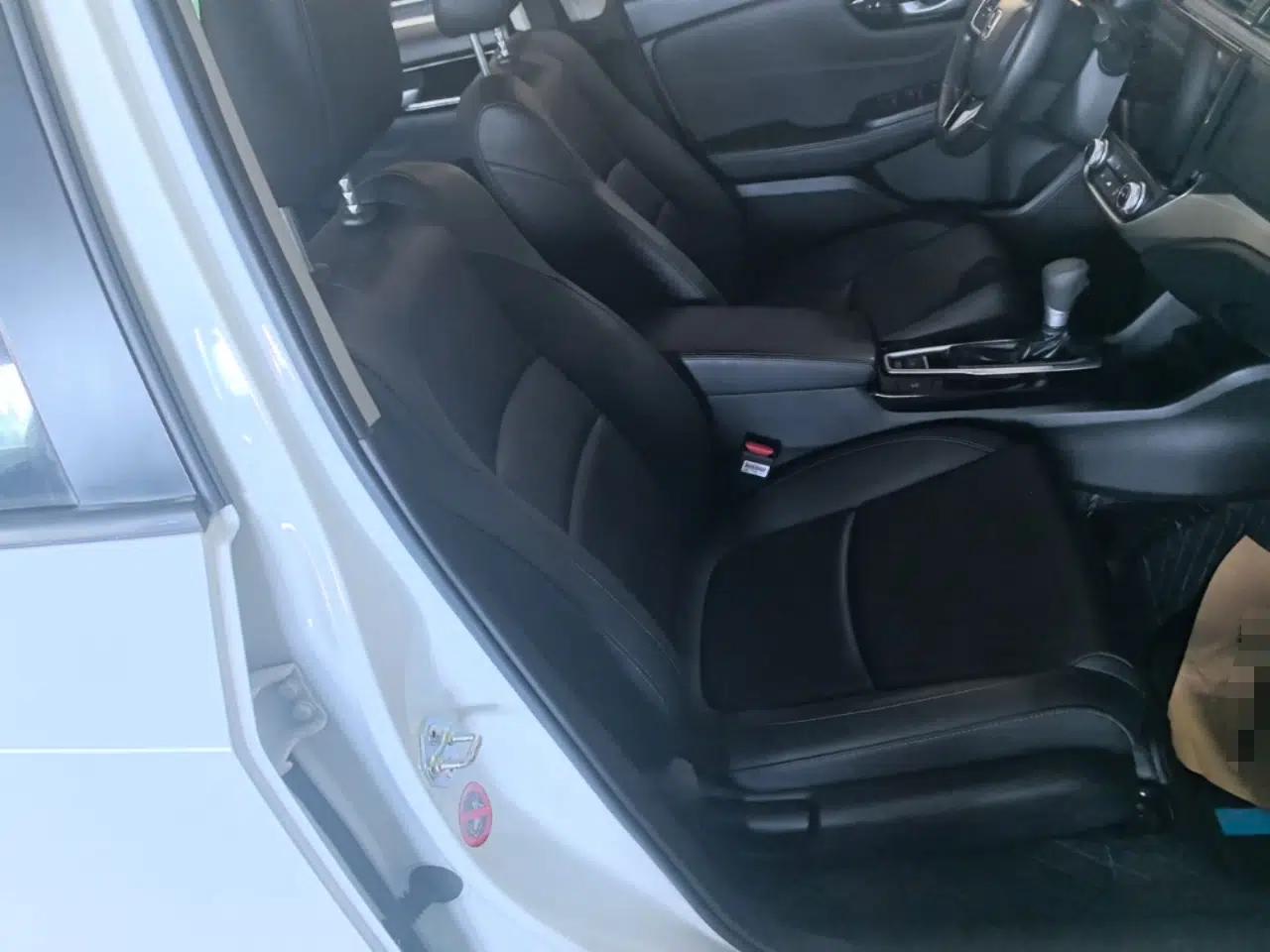 Honda Envix 2019 180TURBO CVT Enjoyment Edition China VI — миниатюра 19
