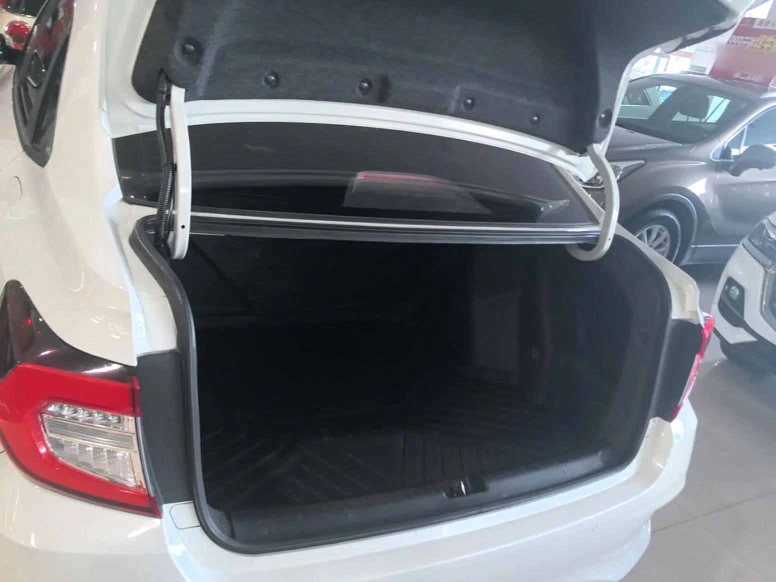 Honda Envix 2019 180TURBO CVT Enjoyment Edition China VI — миниатюра 22