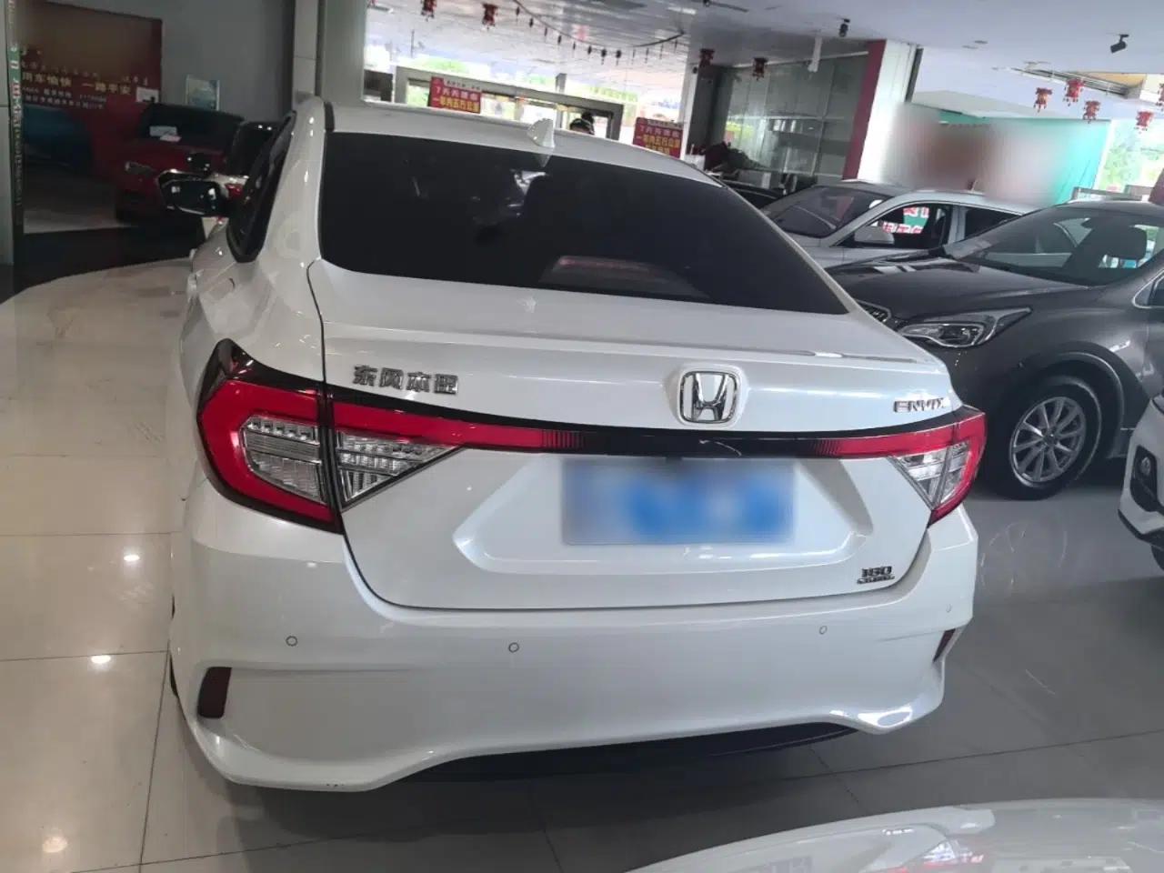Honda Envix 2019 180TURBO CVT Enjoyment Edition China VI — миниатюра 5