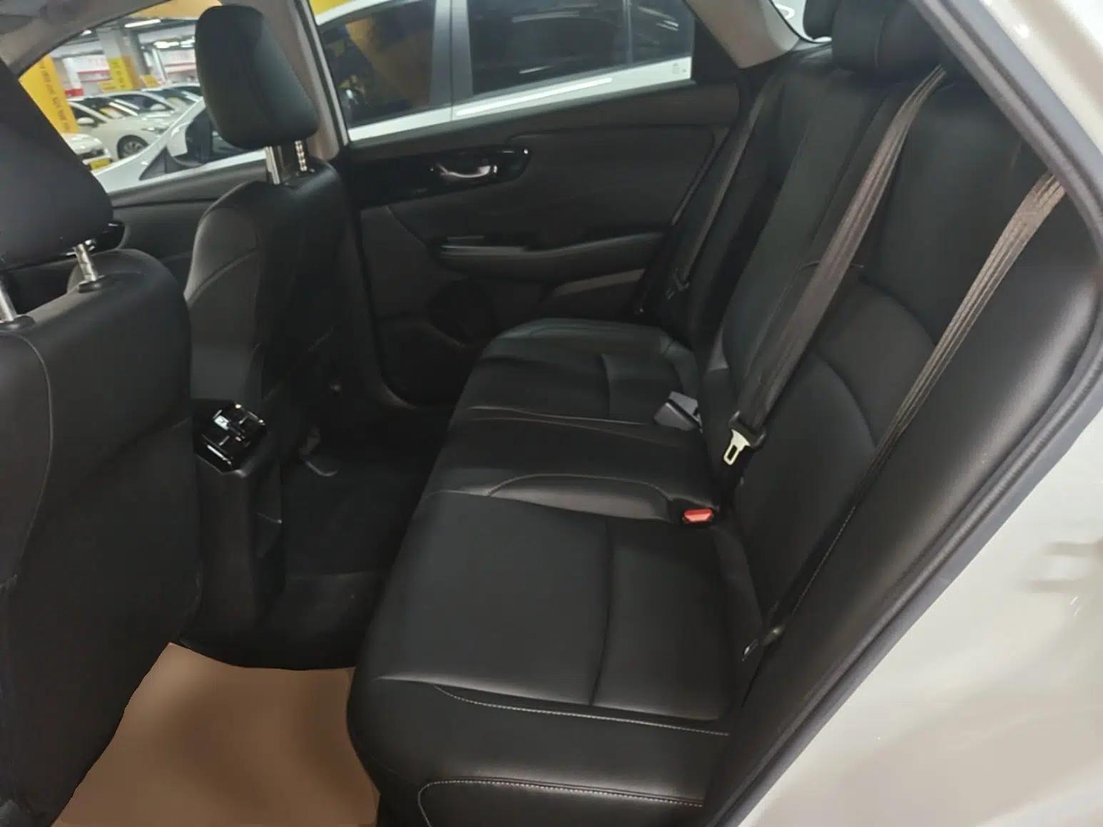 Honda Envix 2019 180TURBO CVT Enjoyment Edition China VI — миниатюра 20