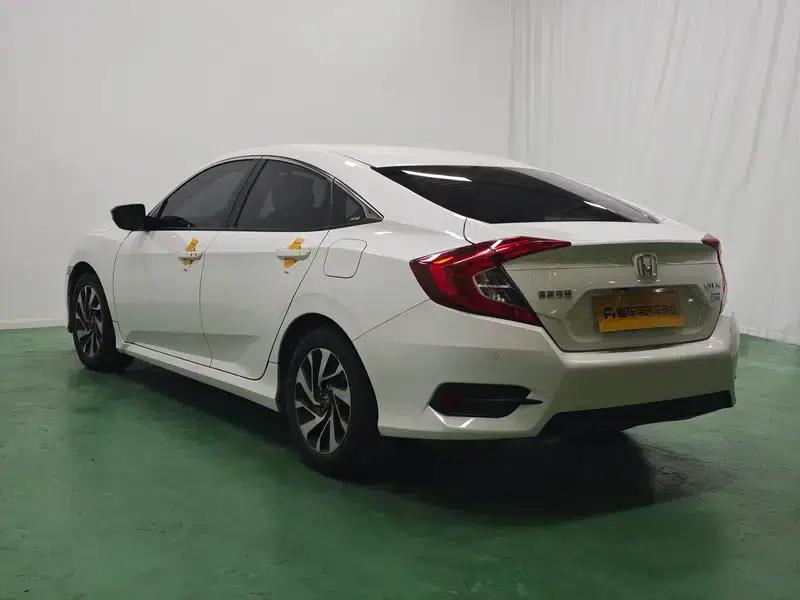 2016 Civic 220TURBO CVT Luxury Edition — миниатюра 5