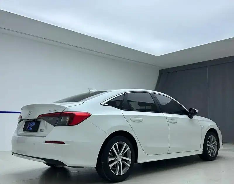Civic 2022 180TURBO CVT Premium Edition — миниатюра 6