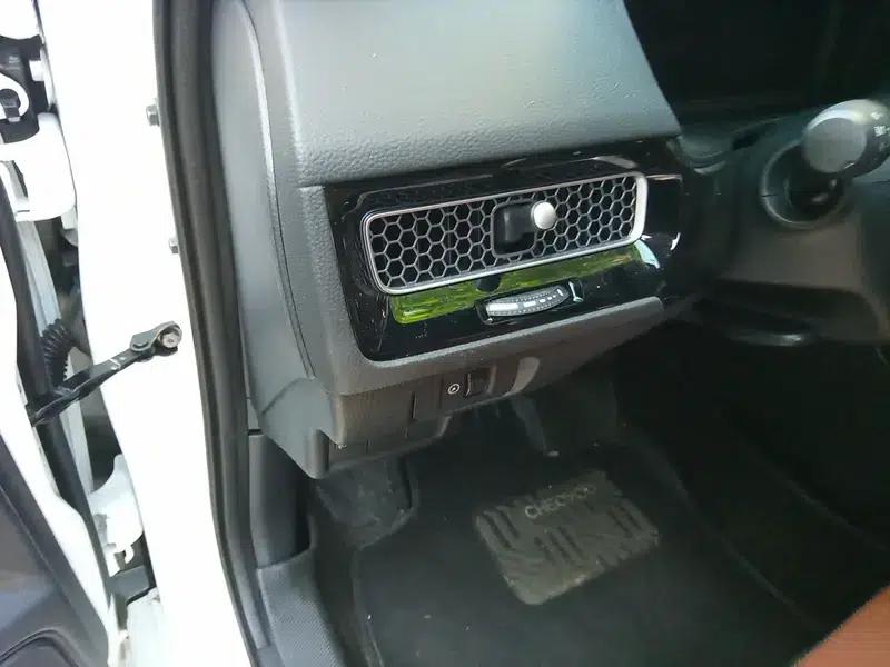 2025 Civic 240TURBO CVT Smart Pro — миниатюра 13