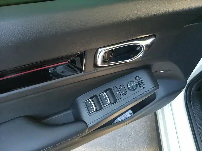 2025 Civic 240TURBO CVT Smart Pro — миниатюра 15