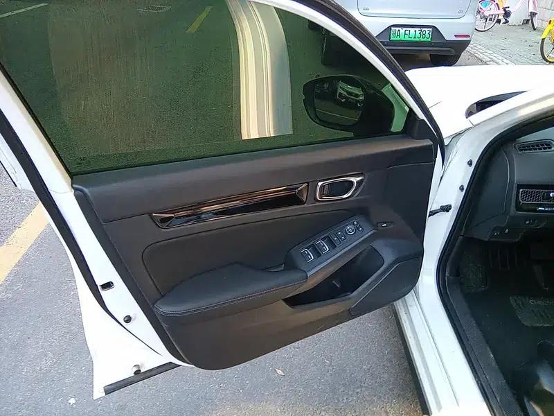 2025 Civic 240TURBO CVT Smart Pro — миниатюра 16