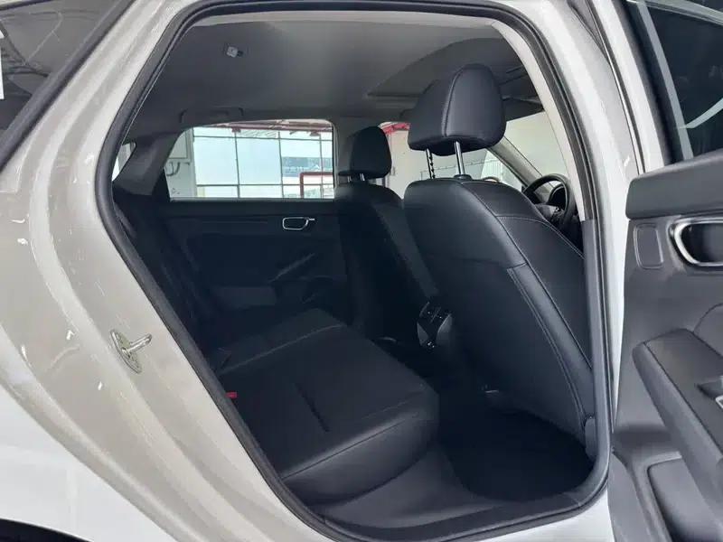 2025 Civic 240TURBO CVT Smart Plus — миниатюра 24