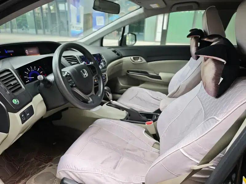 2014 Civic 1.8L Automatic Comfort Edition — миниатюра 11