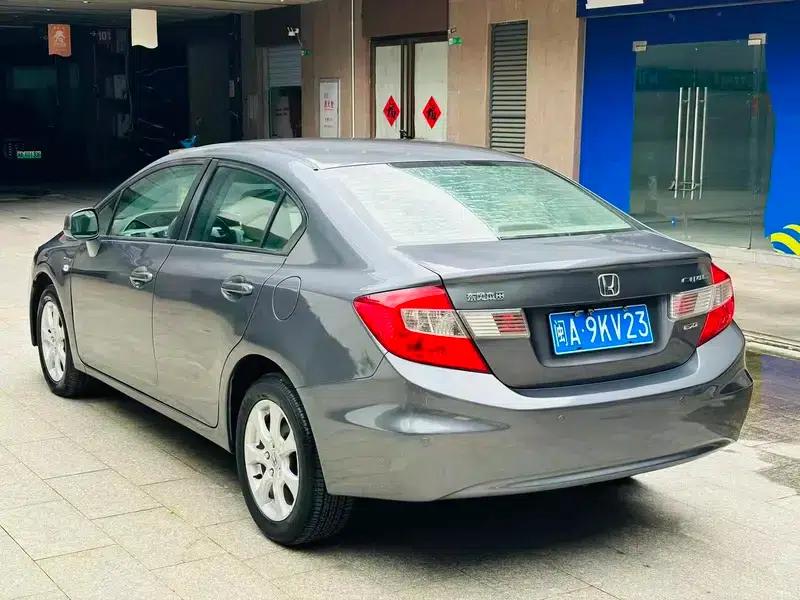 2012 Civic 1.8L Automatic Comfort Edition — миниатюра 4