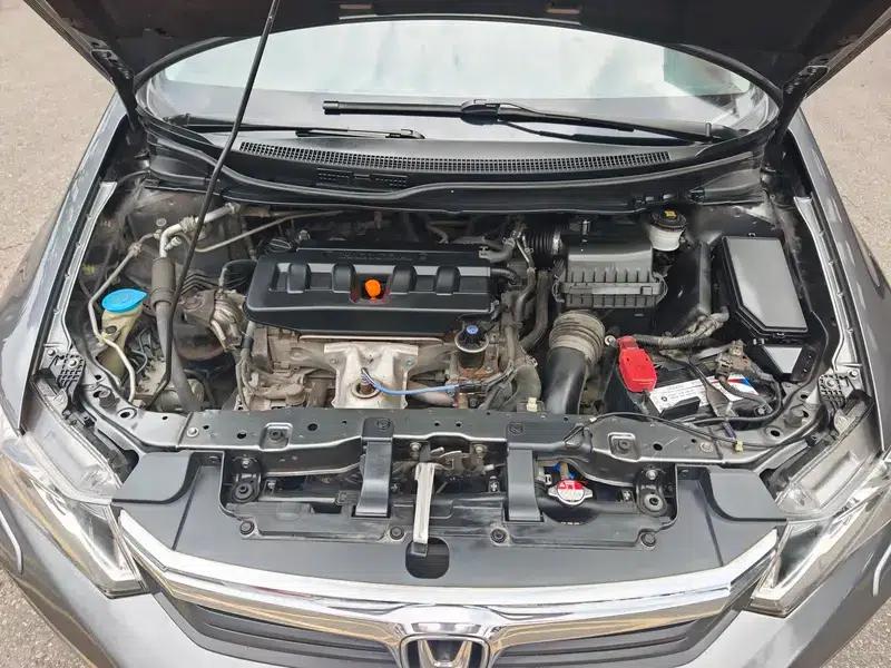 2012 Civic 1.8L Automatic Luxury Edition — миниатюра 7