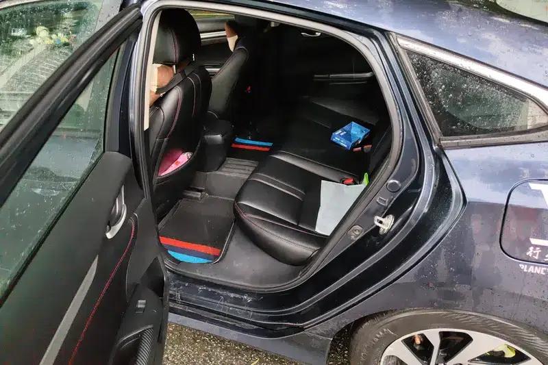 2016 Civic 220TURBO CVT Luxury Edition — миниатюра 16