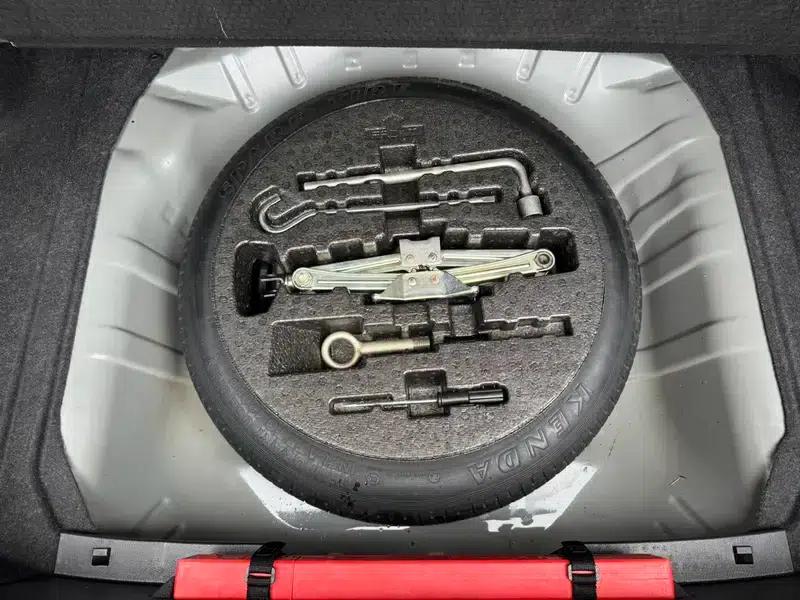 2016 Civic 220TURBO CVT Premium Edition — миниатюра 13