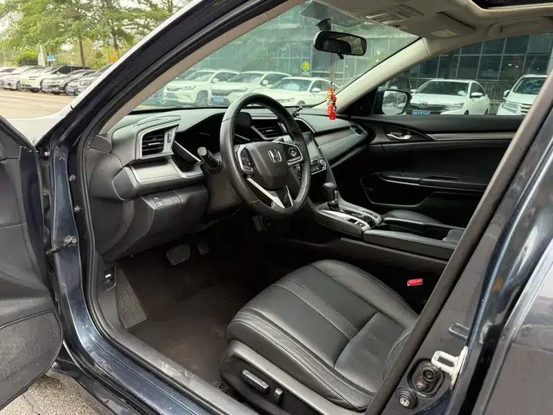 2016 Civic 220TURBO CVT Premium Edition — миниатюра 19