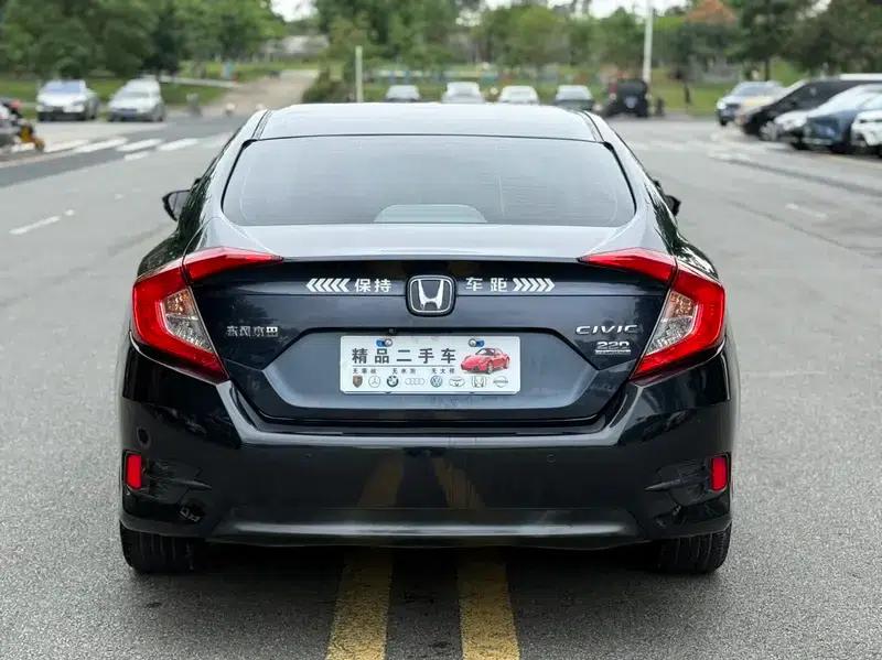 2016 Civic 220TURBO CVT Premium Edition — миниатюра 6