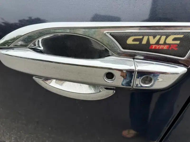 2016 Civic 220TURBO CVT Premium Edition — миниатюра 8