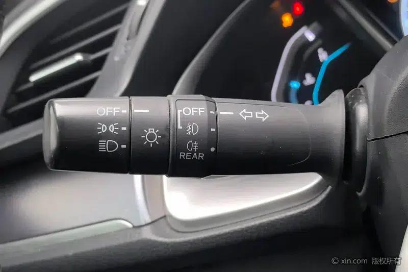 2016 Civic 220TURBO Manual Deluxe Edition — миниатюра 15