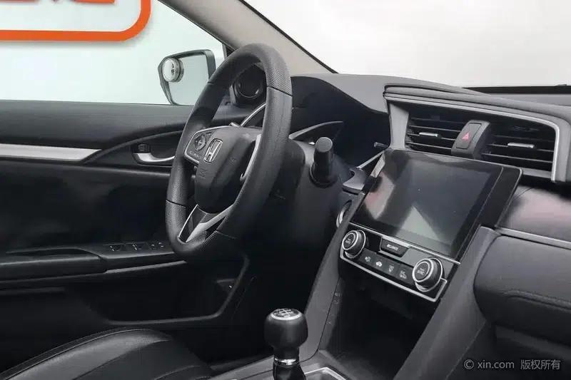 2016 Civic 220TURBO Manual Deluxe Edition — миниатюра 16