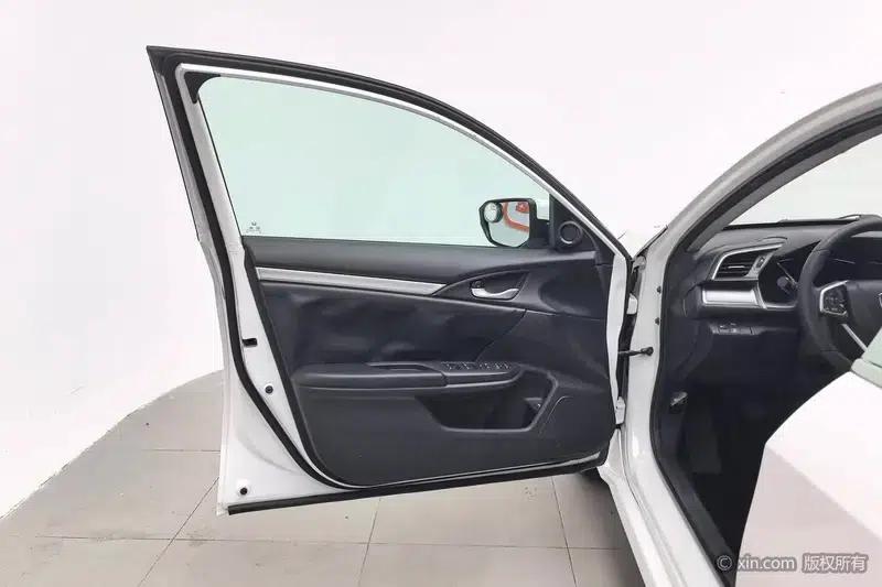 2016 Civic 220TURBO Manual Deluxe Edition — миниатюра 21